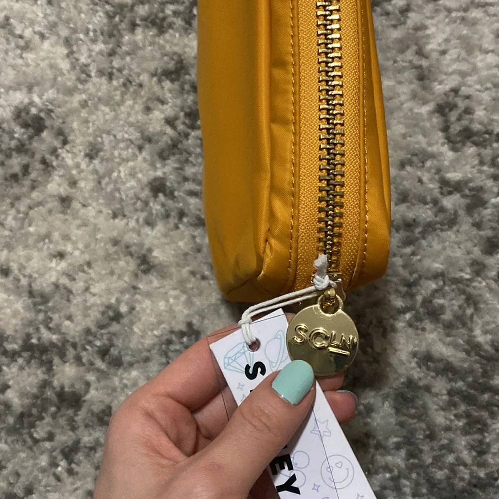 Stoney Clover Lane Plane Travel Pouch yellow orange gold cosmetic bag - Picture 4 of 5